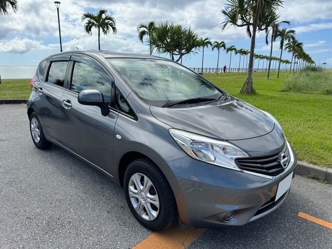 【免責補償込み】コンパクトカー（2泊3日以上利用なら空港送迎付き＾＾）内装綺麗(^^♪画像